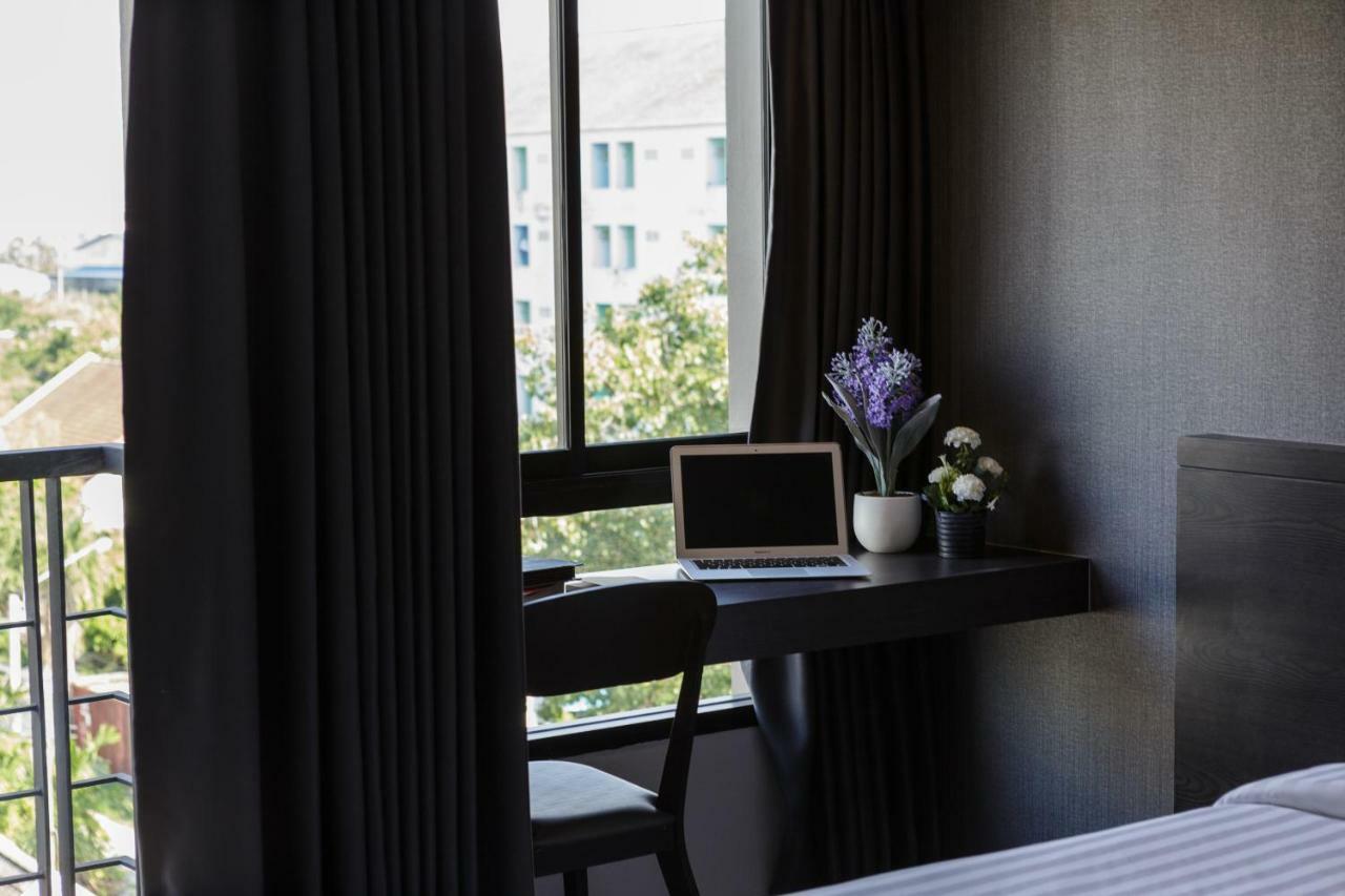 @S115 Residence Samut Prakan Exteriér fotografie